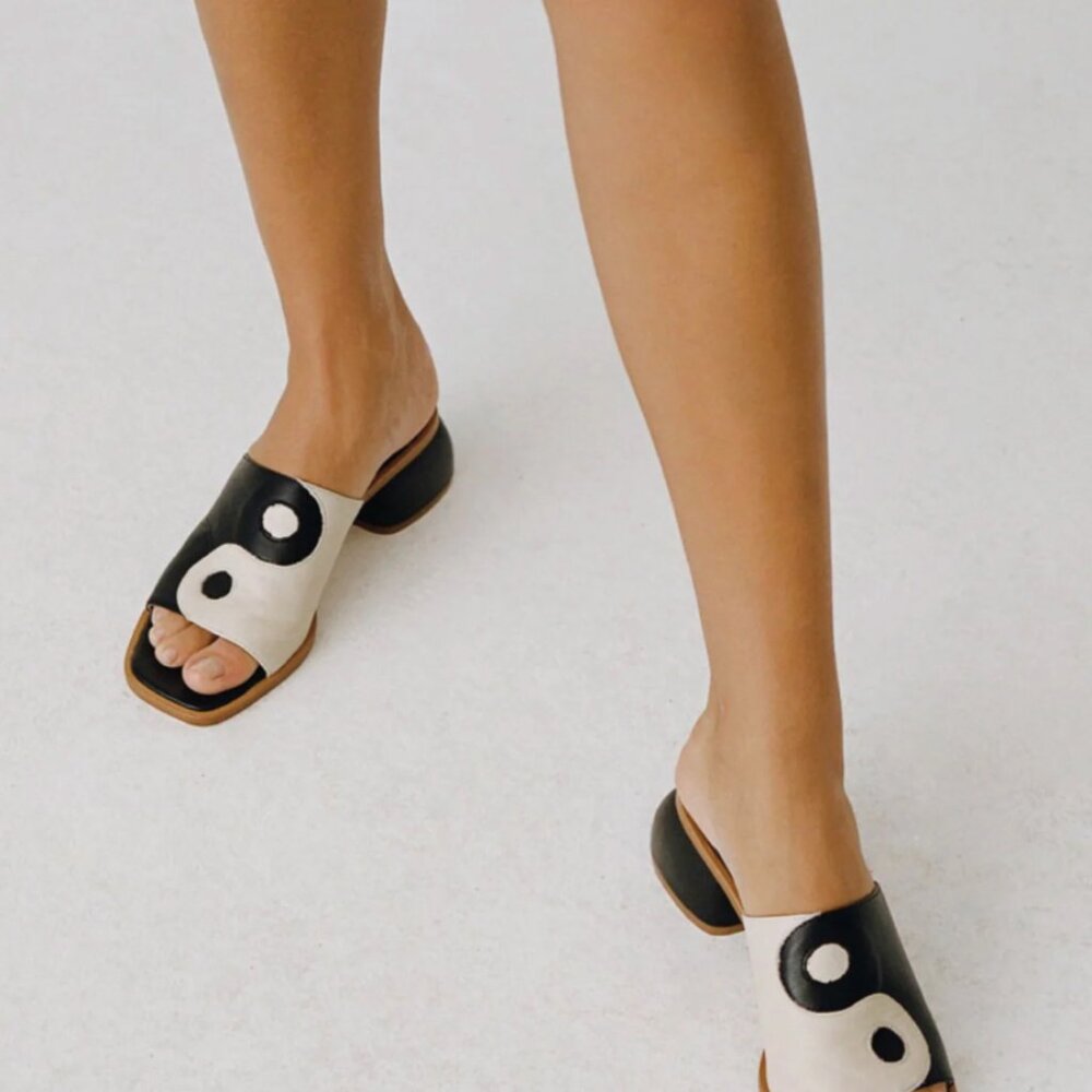 Paloma Wool Balance Yin Yang Mules - Picture 2 of 3